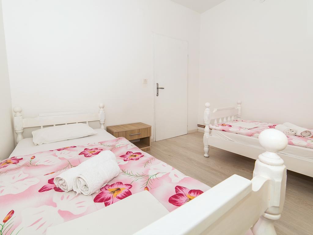 Apartments Midzor Petrovac Kültér fotó