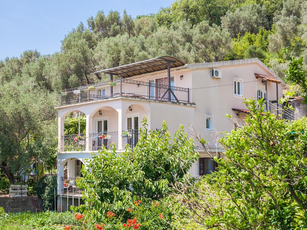 Apartments Midzor Petrovac Kültér fotó